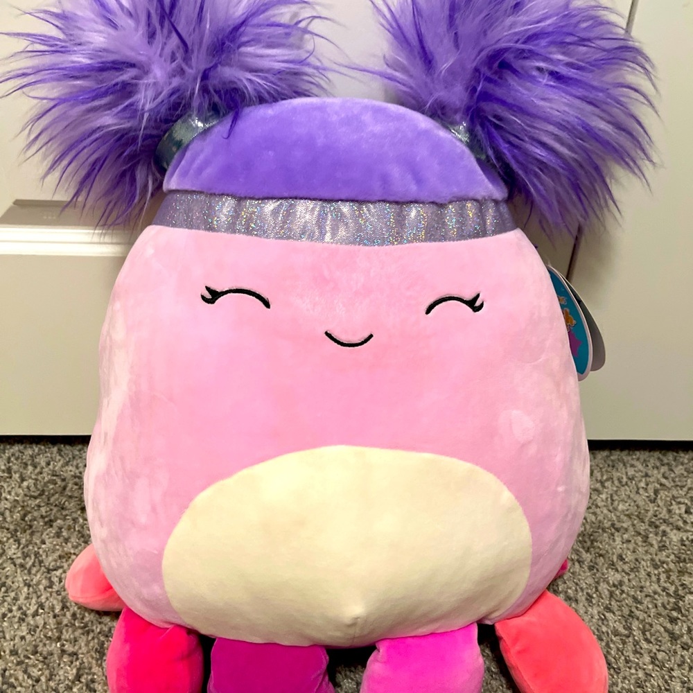 Squishmellow Jeanne